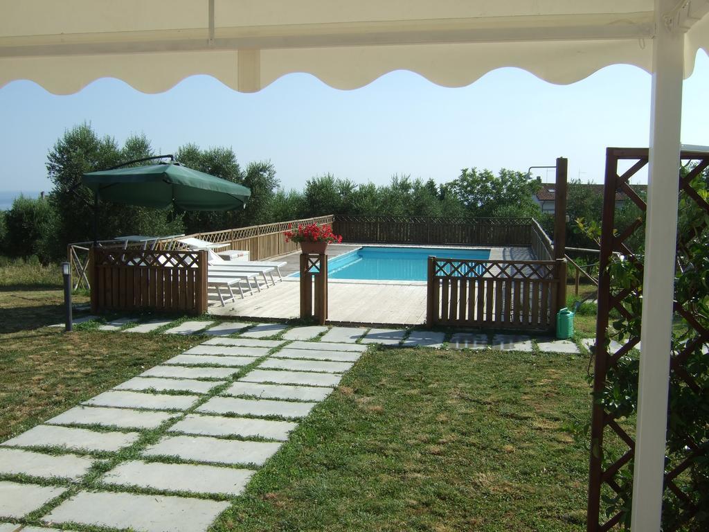 Agriturismo La Casa Della Lavanda - Il Rustico Марина-ди-Монтемарчано Экстерьер фото