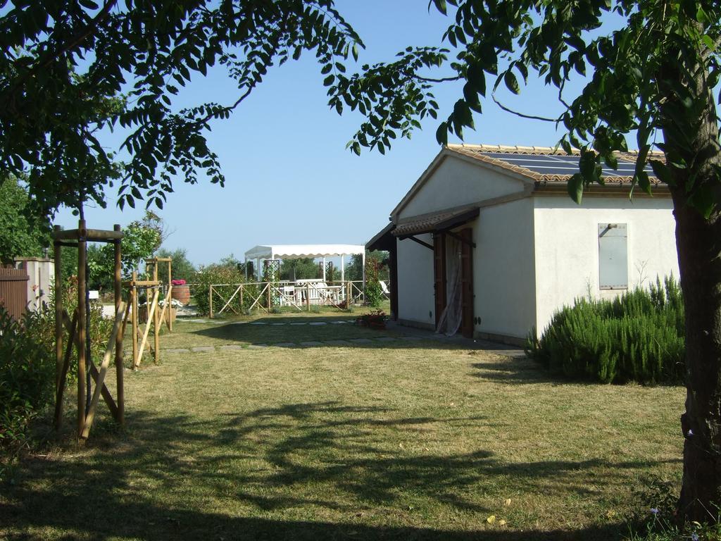 Agriturismo La Casa Della Lavanda - Il Rustico Марина-ди-Монтемарчано Экстерьер фото